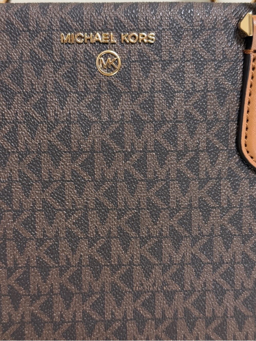 Michael Kors Marilyn Med Brown and Tan Satchel - Picture 13 of 16